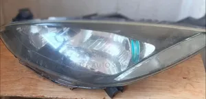 Demio 2010 Headlight Isiyo Xenon