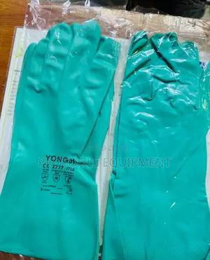 EN Nitrile Gloves - Brand New