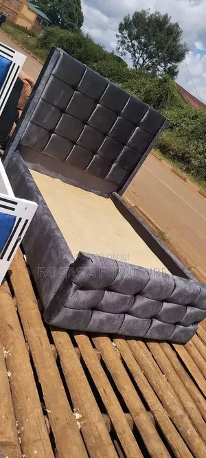 Kitanda cha Charcoal Tufted 5x6