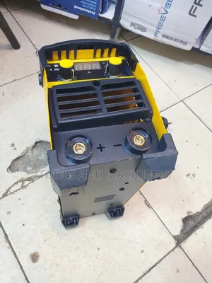 Brand New DeWalt 500A Electric Welding Machine