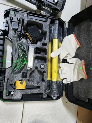 DeWalt 16-Line Cordless Laser Level with Tripod