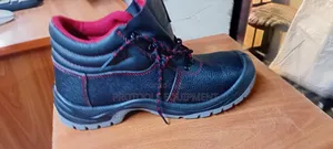 Knicker Safety Boots Size 38