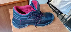 Knicker Safety Boots Size 39