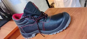 Knicker Safety Boots Size 44
