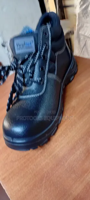 Vaultex Safety Boots Size 37