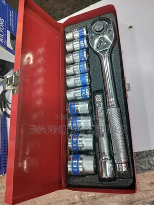 12-Piece CR-V Ratchet Socket & Spanner Set
