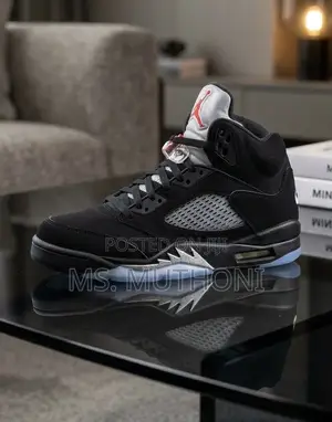 Air Jordan 5 Nyeusi / Wolf Grey