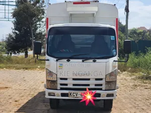 Isuzu NMR 2014 Lori Ndogo Inauzwa