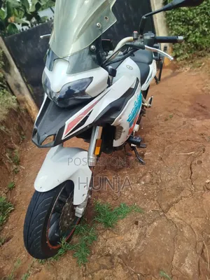 Benelli TRK 251 (2020) - White