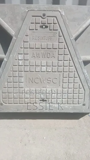 Heavy Duty Triangle Manhole Cover 40 Tonne (700x700mm)