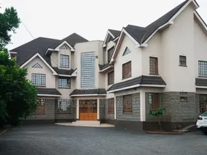 10-Bedroom House for Sale in Twin Leave, Kahawa Sukari
