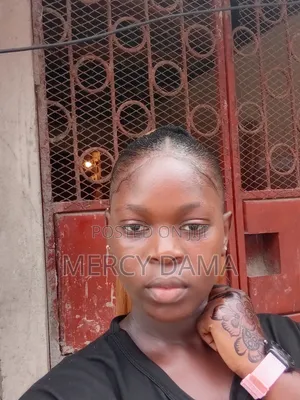 CV Huduma za Watoto na Babysitting - Mwanamke wa Miaka 21