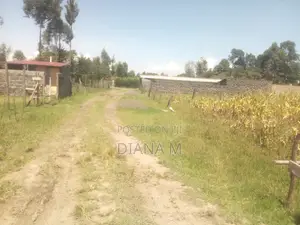 Kitalu cha 50x100 Kinauzwa Lanet, Nakuru