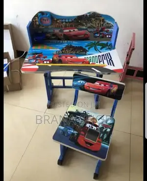 Set ya Dawati na Kiti cha Kusomea cha Watoto Kinachoweza Kurekebishwa Nyeusi