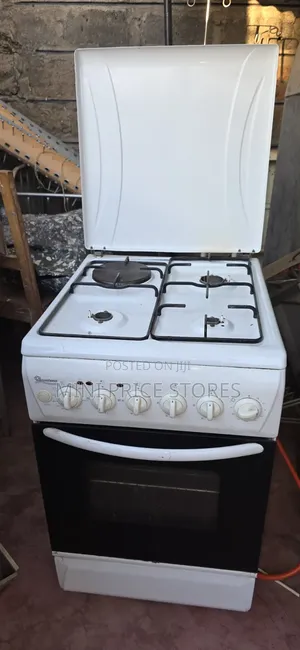 Ramtons 4-Burner Cooker ya Umeme na Oven & Grill