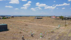 Vipande vya 1/8 Acre Vinauzwa Kamakis