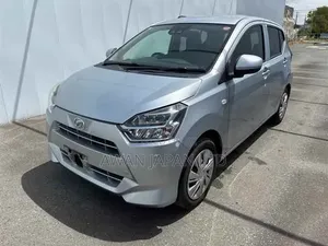 Daihatsu Mira 2019 Nyeupe