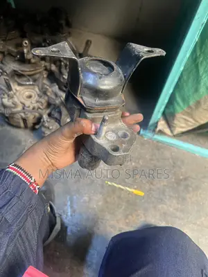 Toyota Probox Engine Mounting