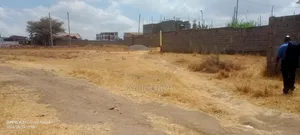 Kiwanja cha Makazi Kinauzwa Utawala