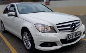 Mercedes-Benz C200 2012 Nyeupe