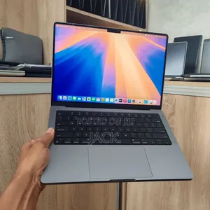 Apple MacBook Pro 14" M2 Max (2023) - 32GB RAM, 1TB SSD