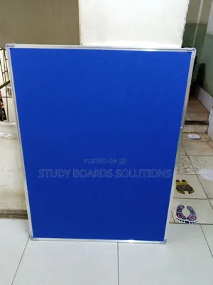 Bodi ya Matangazo ya Hospitali Iliyoagizwa Nje 4ft x 3ft - Bluu