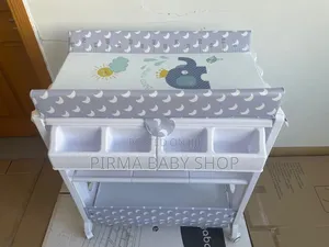 Comfort Bath Station na Changing Mat & Scale