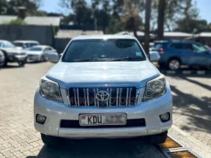 Toyota Land Cruiser Prado 3.0 TD 2012 Nyeupe