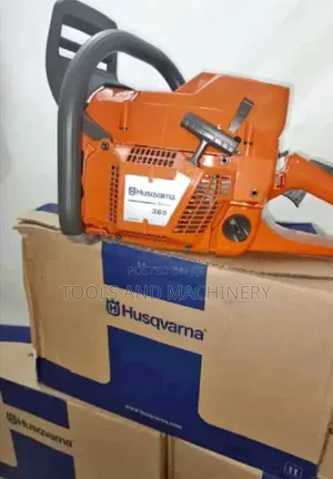 Husqvarna 272 Professional Power Saw