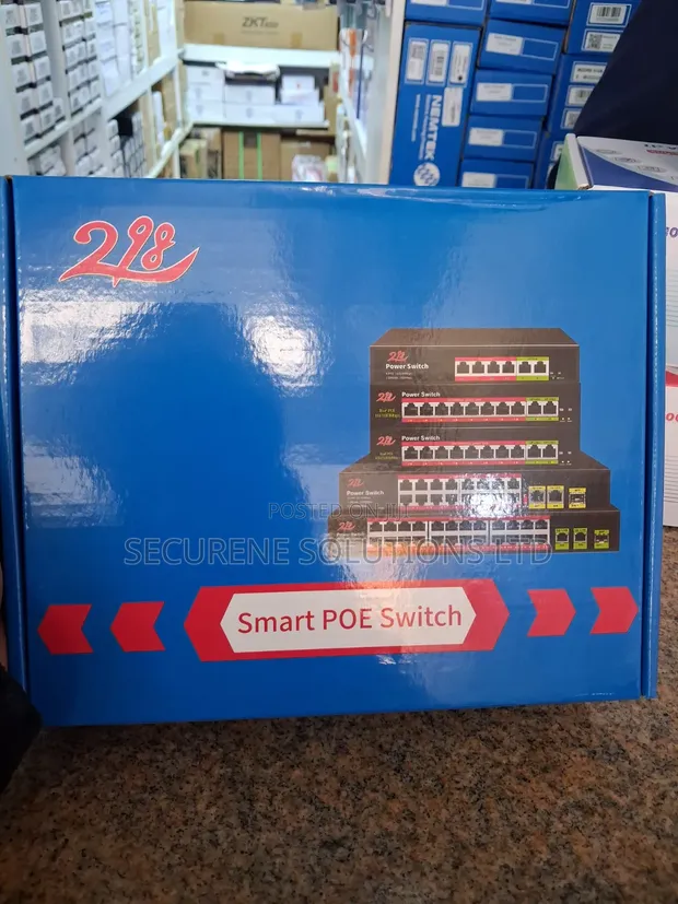 Action-Tec 4-Port 100Mbps PoE Switch - 1
