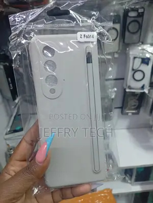 Samsung Galaxy Z Fold4 Standing Cover Nyeusi na Slot ya S Pen