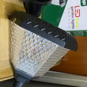 Solar Gate Post Light - Mwangaza Maridadi wa Bustani