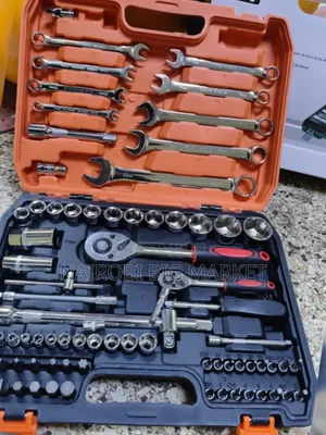 82-Piece Socket Wrench Set