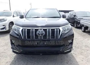 Toyota Land Cruiser Prado 2020 Nyeusi ya Matt