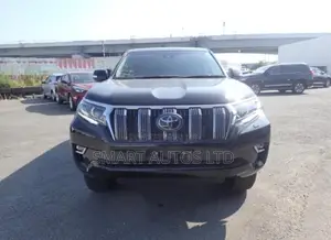 Toyota Land Cruiser Prado 2023 Nyeusi ya Matt