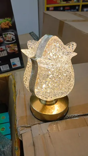 Rechargeable Flower Shaped Table Lamp with Touch Control