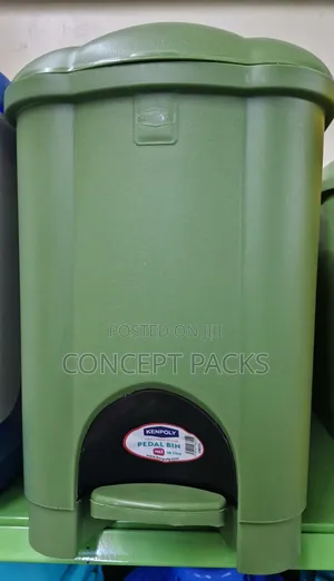 18L Kenpoly Plastic Pedal Bin with Removable Inner Bucket