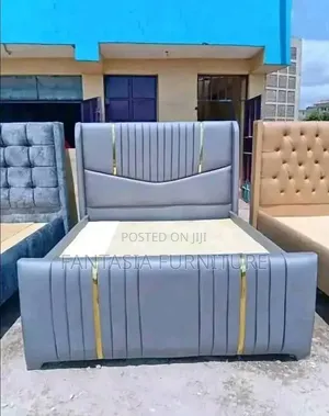 5x6 Chester Bed Frame with Gold Accents