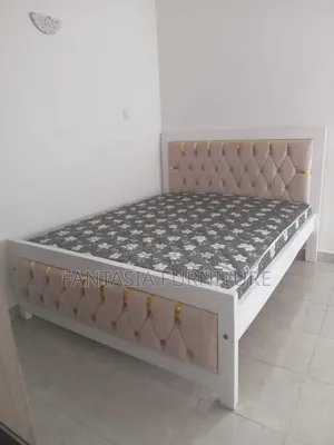5x6 White and Beige Bed with Diamond Tufted Upholstery