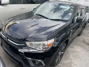 Mitsubishi RVR 2019 Nyeusi