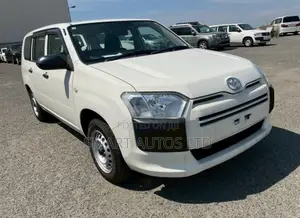 Toyota Probox 1.5 DX 4WD 2021