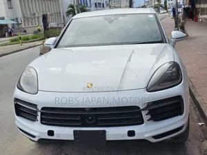 Porsche Cayenne S AWD 2019 - SUV Iliyojaa Vifaa