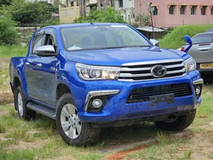 Toyota Hilux G 2019 Rangi ya Teal