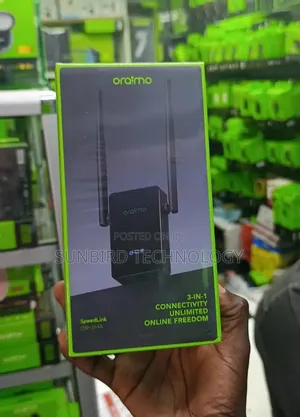 Oraimo 3-in-1 WiFi Repeater (OSH-014A)