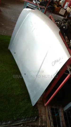 Bonnet ya Toyota Corolla 2
