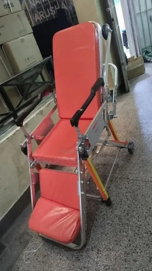 Stretcher ya Ambulance Inayokunjwa na Ngazi