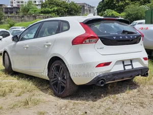 Volvo V40 T5 2018 White