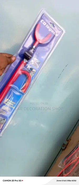 Steering Wheel Lock - Strong Mechanical Deterrent