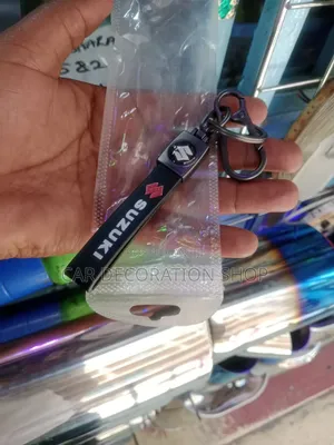 Suzuki Key Chain na Mkanda wa Ngozi