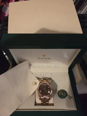 Rolex Day-Date na Sanduku na Papers